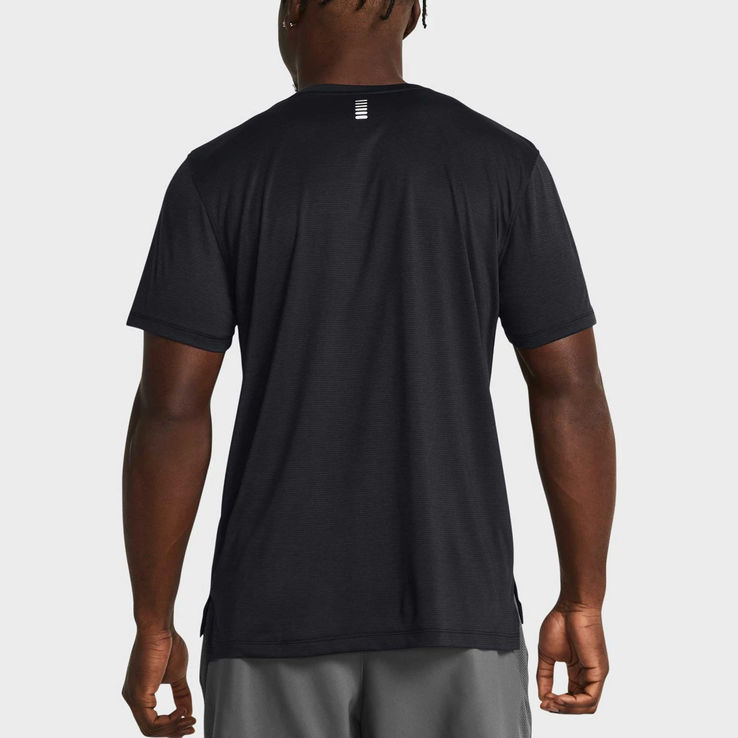 Under Armour Launch Short Sleeve Men's 2 Under Armour Launch Short Sleeve Men's - Image 2