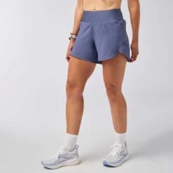 Brooks Chaser 5" Short 2.0 Women's 16 Brooks Chaser 5" Short 2.0 Women's -Holabird Sports SHOP 057798 414 1