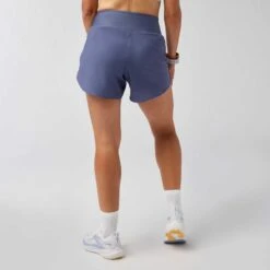 Brooks Chaser 5" Short 2.0 Women's 17 Brooks Chaser 5" Short 2.0 Women's -Holabird Sports SHOP 057798 414 2