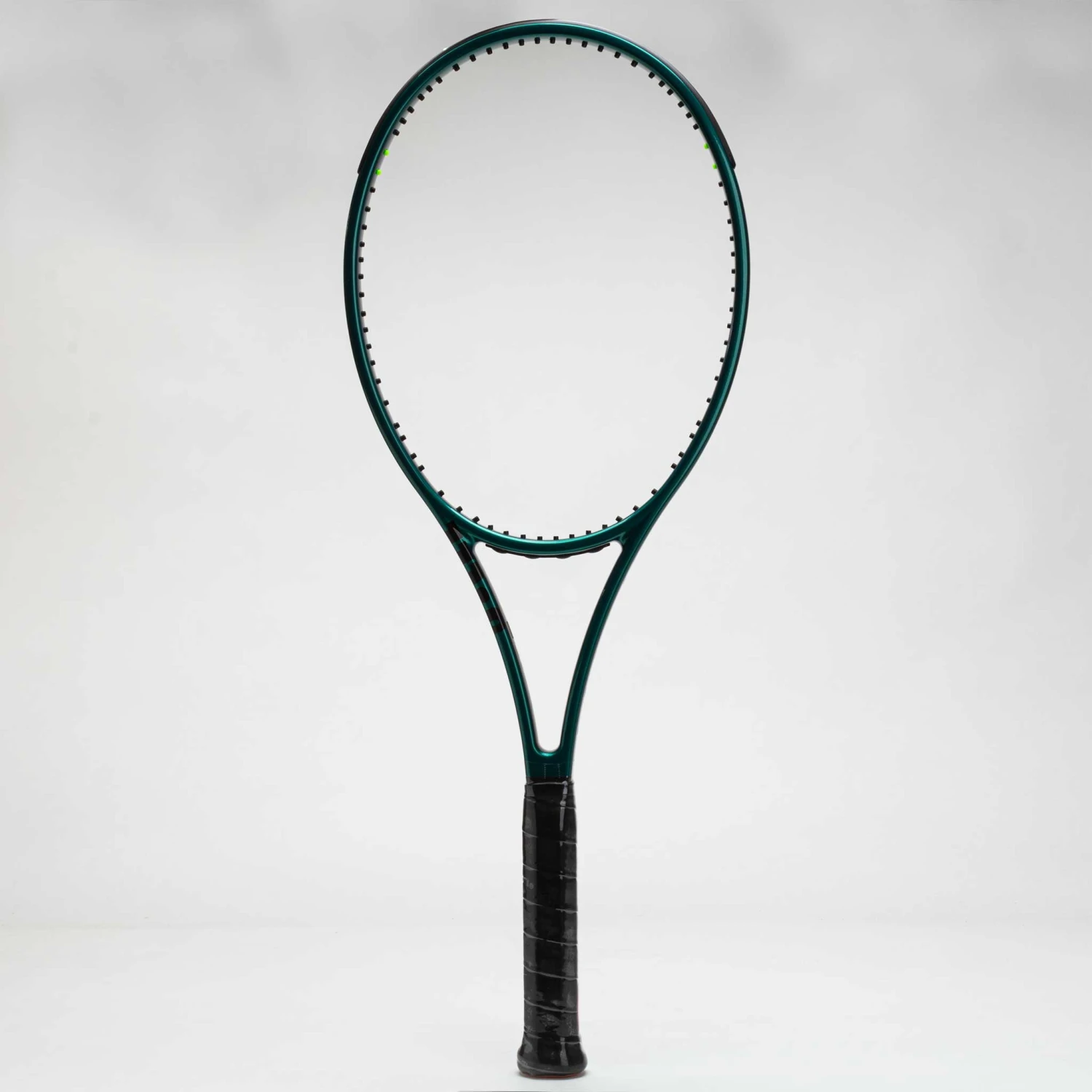 Wilson Blade Pro 98 18x20 V9 1 Wilson Blade Pro 98 18x20 V9