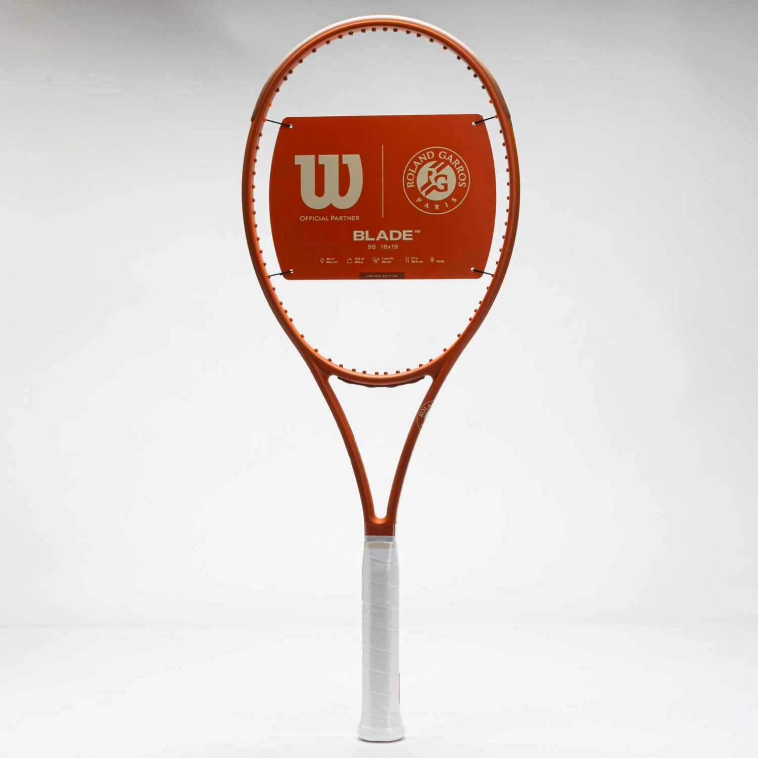 Wilson Blade 98 16x19 V9 Roland Garros 2025 1 Wilson Blade 98 16x19 V9 Roland Garros 2025