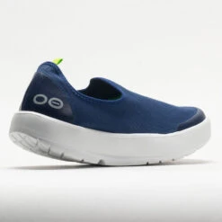 OOFOS OOmg EeZee Women's White/Navy -Holabird Sports SHOP 631315 6