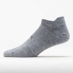 Feetures High Performance Ultra Light Cushion No Show Tab Socks -Holabird Sports SHOP 650365 845 1