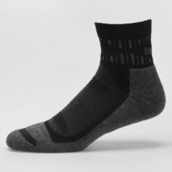 Balega Blister Resist Quarter Socks 17 Balega Blister Resist Quarter Socks -Holabird Sports SHOP 651019 300 1
