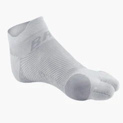 OS1st BR4 Bunion Relief Socks -Holabird Sports SHOP 651045 gry 3
