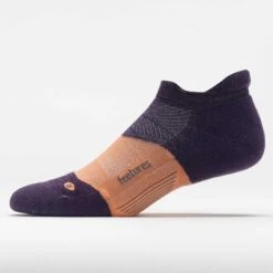 Feetures Merino 10 Cushion No Show Tab Socks -Holabird Sports SHOP 651258 631 1